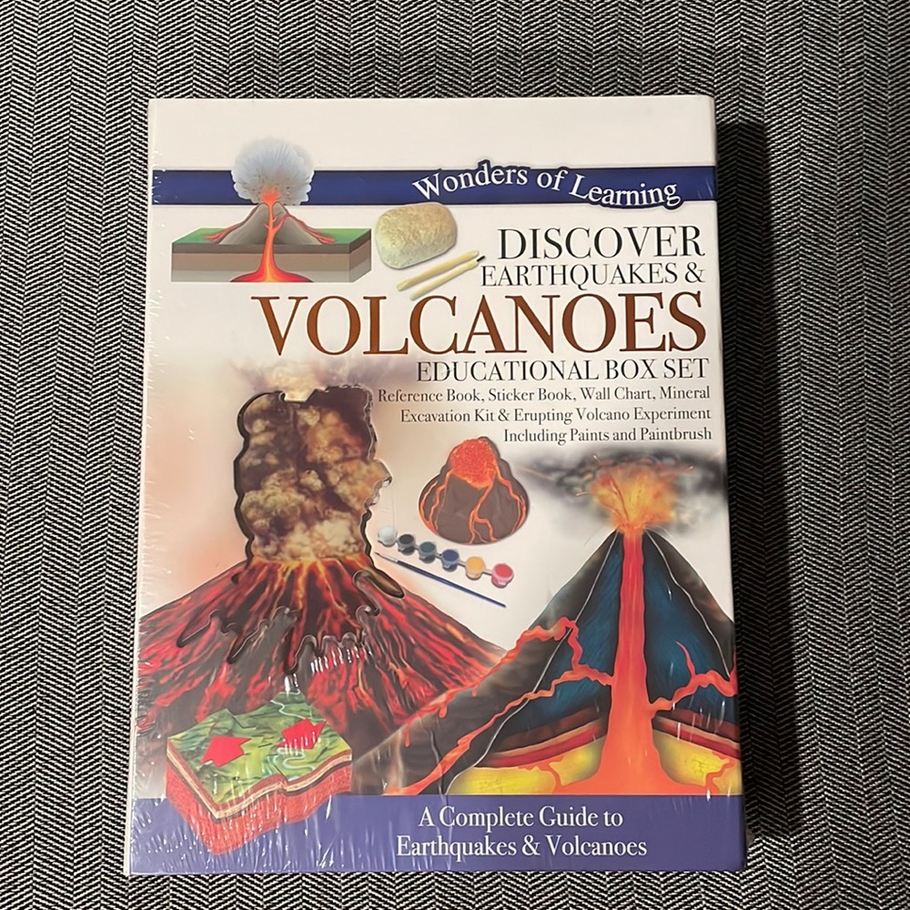 DISCOVER EARTHQUAKES AND VOLCANOES. WONDERS OF LEARNING.